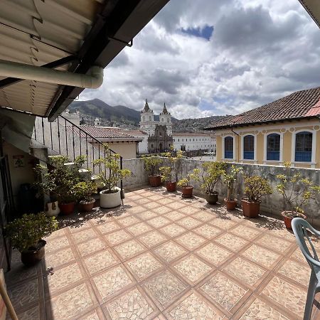 Hostal Benalcazar Quito Exteriör bild