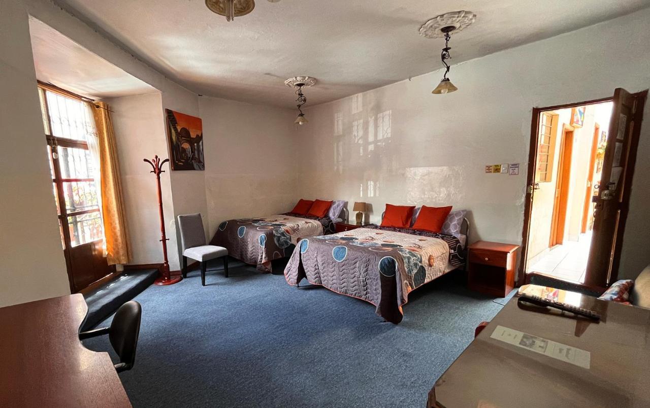 Hostal Benalcazar Quito Exteriör bild